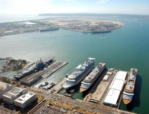 San Diego Cruise Port Limo Services, Limo, Shuttle, Charter, Party Bus, Royal Caribbean, Carnival, Holland American, Celebrity Cruise, One Way, Round Trip, Hourly, San Diego Airport, Downtown