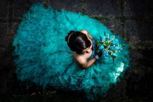 San Diego Quinceanera Sweet 16 Limo Rentals, white limousine, party bus, shuttle, charter, sedan, sweet 16, birthday, transfers, one way, round trip, venue, events, Pink Limo