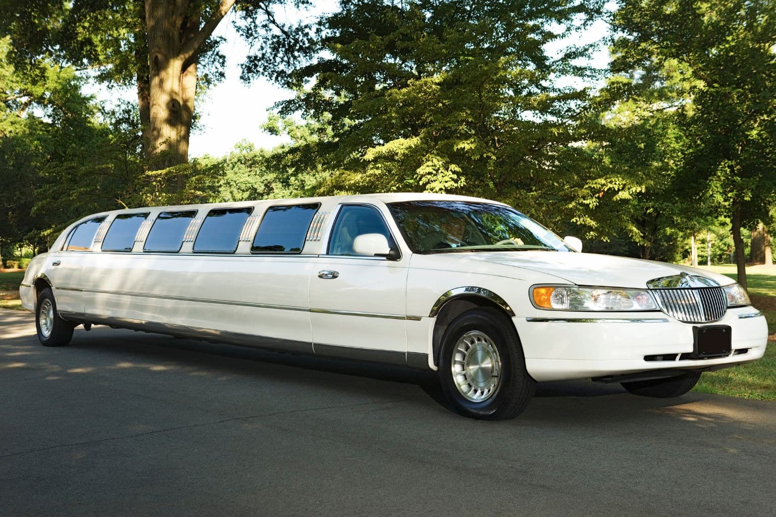 Luxury Limo Rental in Chula Vista California